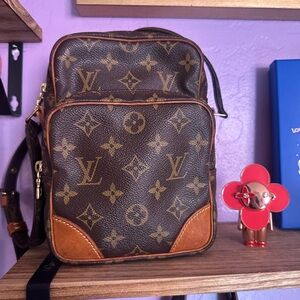 LV Amazon